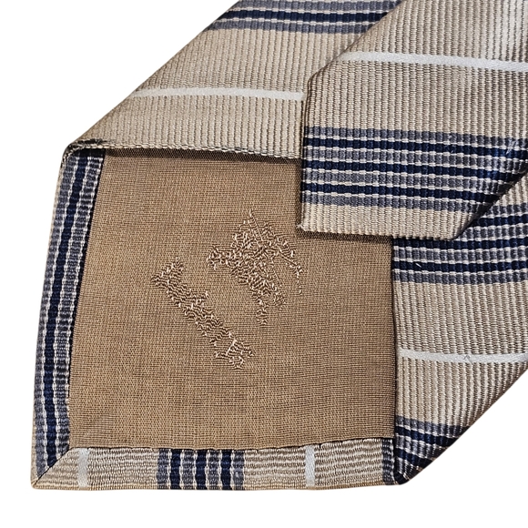 BURBERRY TIE - Picture 8 of 15